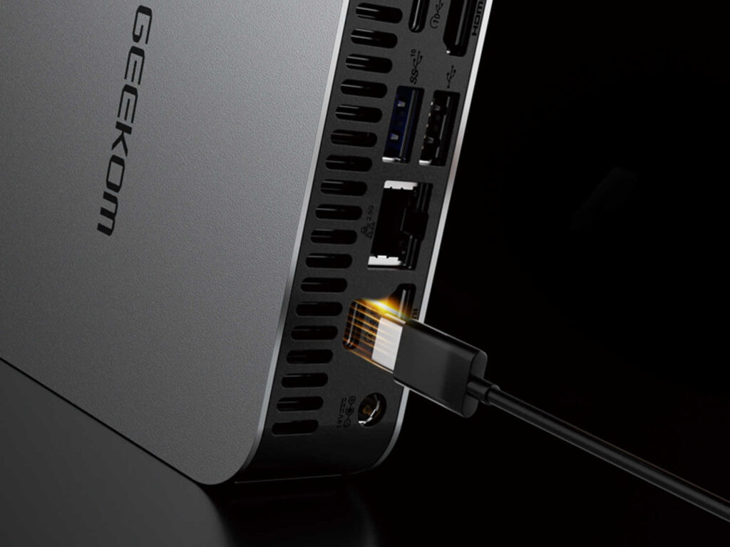 USB4 vs Thunderbolt 4